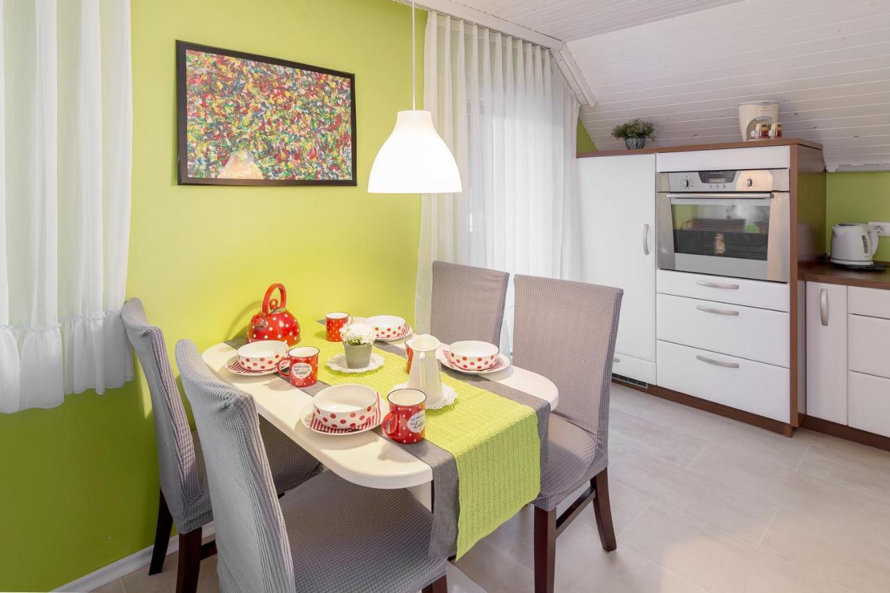Apartma Sara